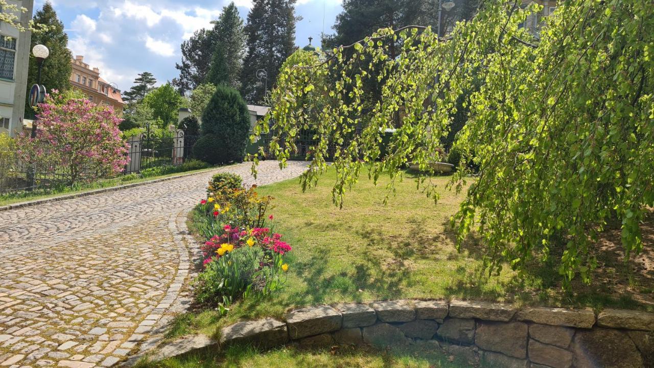 Apartmany Vila Liberty Karlovy Vary Exterior photo